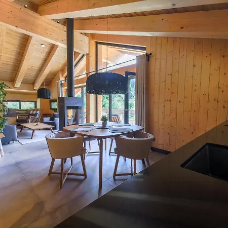 One Jasna デマノブスカ・ドリーナ